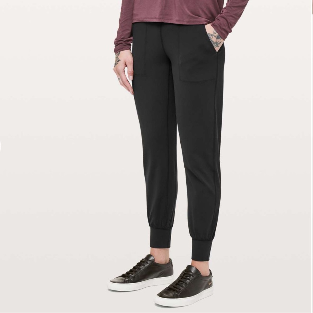 Lululemon Align Jogger 28"